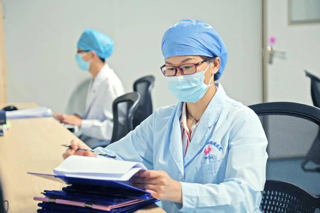 阳春一医生获"阳江名医"称号._工作