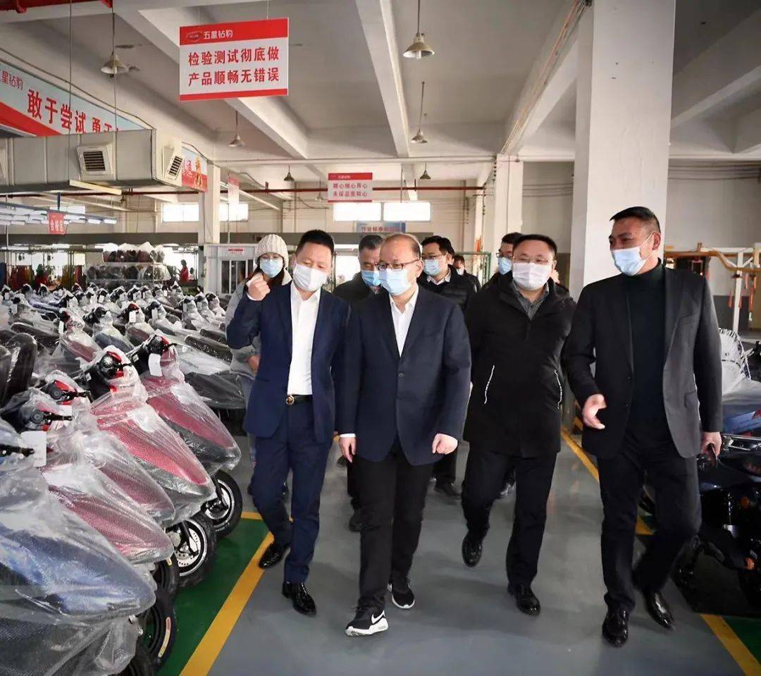 台州新区领导视察钻豹车业