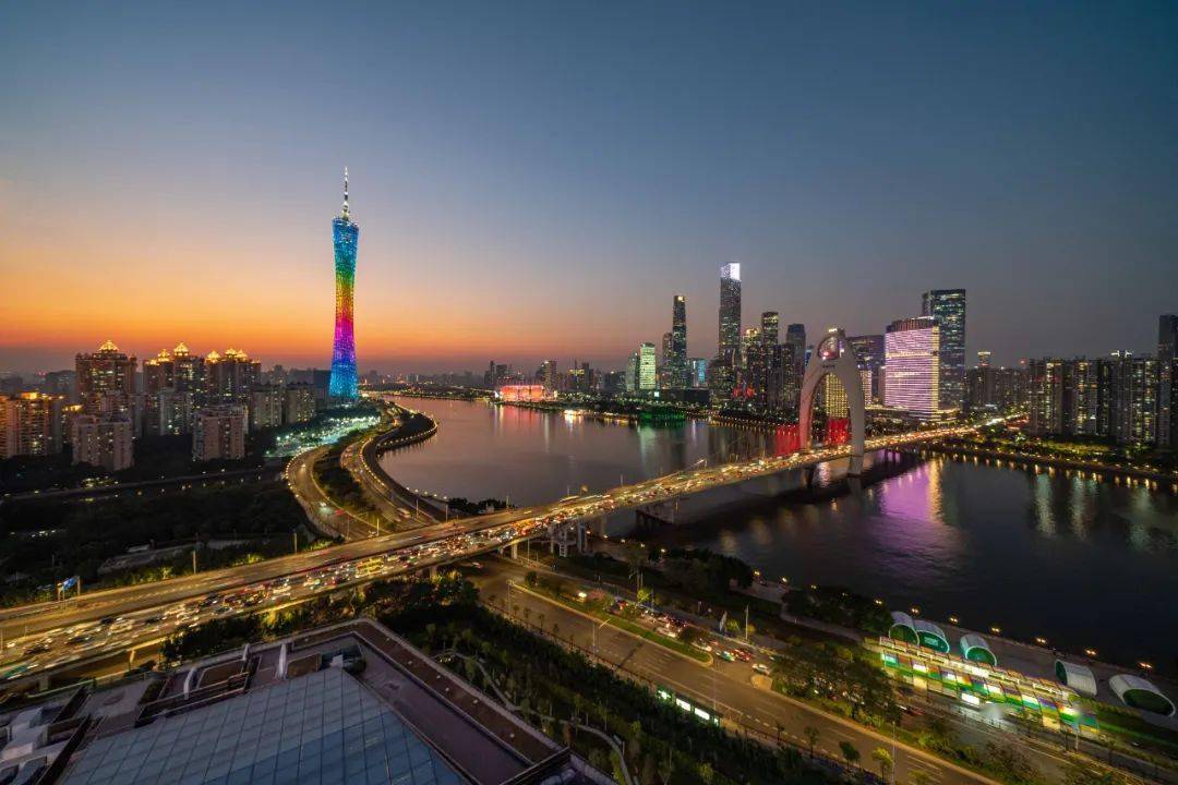 中国人口第一大城市_中国各大城市地标建筑(2)