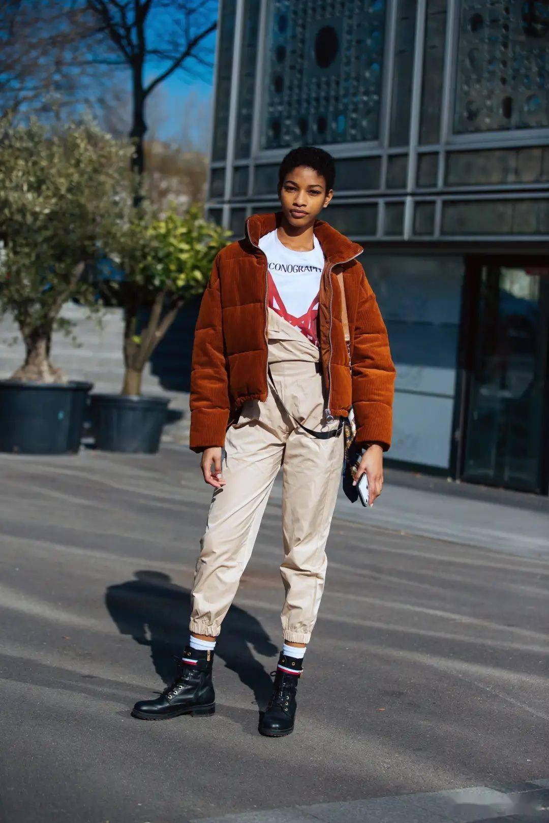 时髦保暖只需五分钟!2021"懒人必学"的冬日穿搭绝招