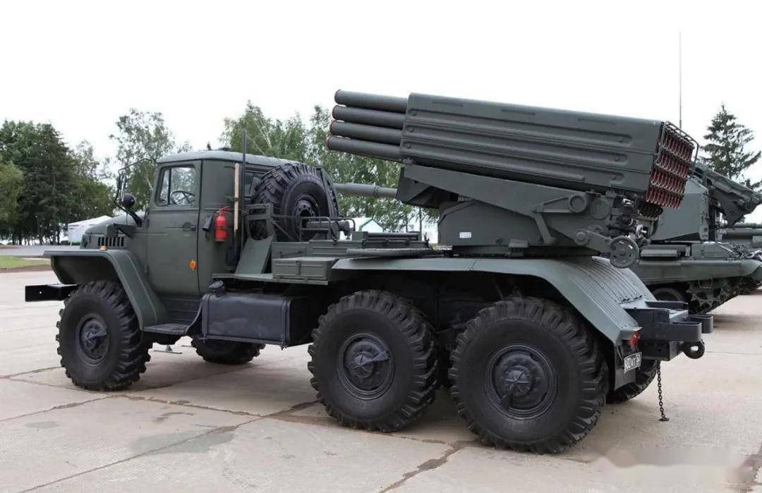 苏联经典武器回顾——9m14"赛格"反坦克导弹和bm-21火箭炮