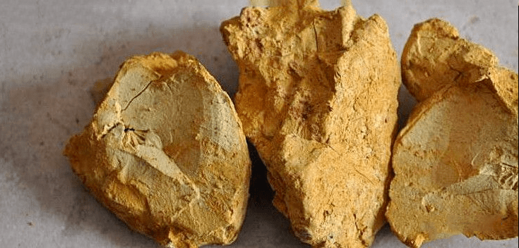 紫砂泥料中的石黄石红究竟是什么