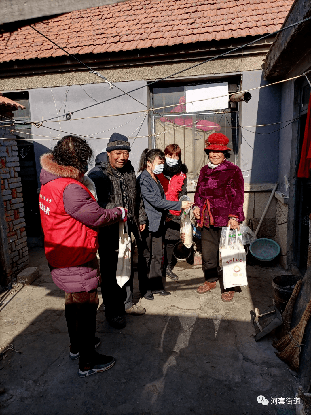 城阳人口_阳光城阳文明实践河套街道赵家岭社区新时代文明实践走访慰问...