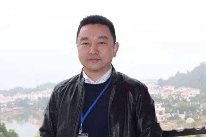 海大集团创始人,董事长薛华资料显示,许英灼于1991年毕业于华南农业