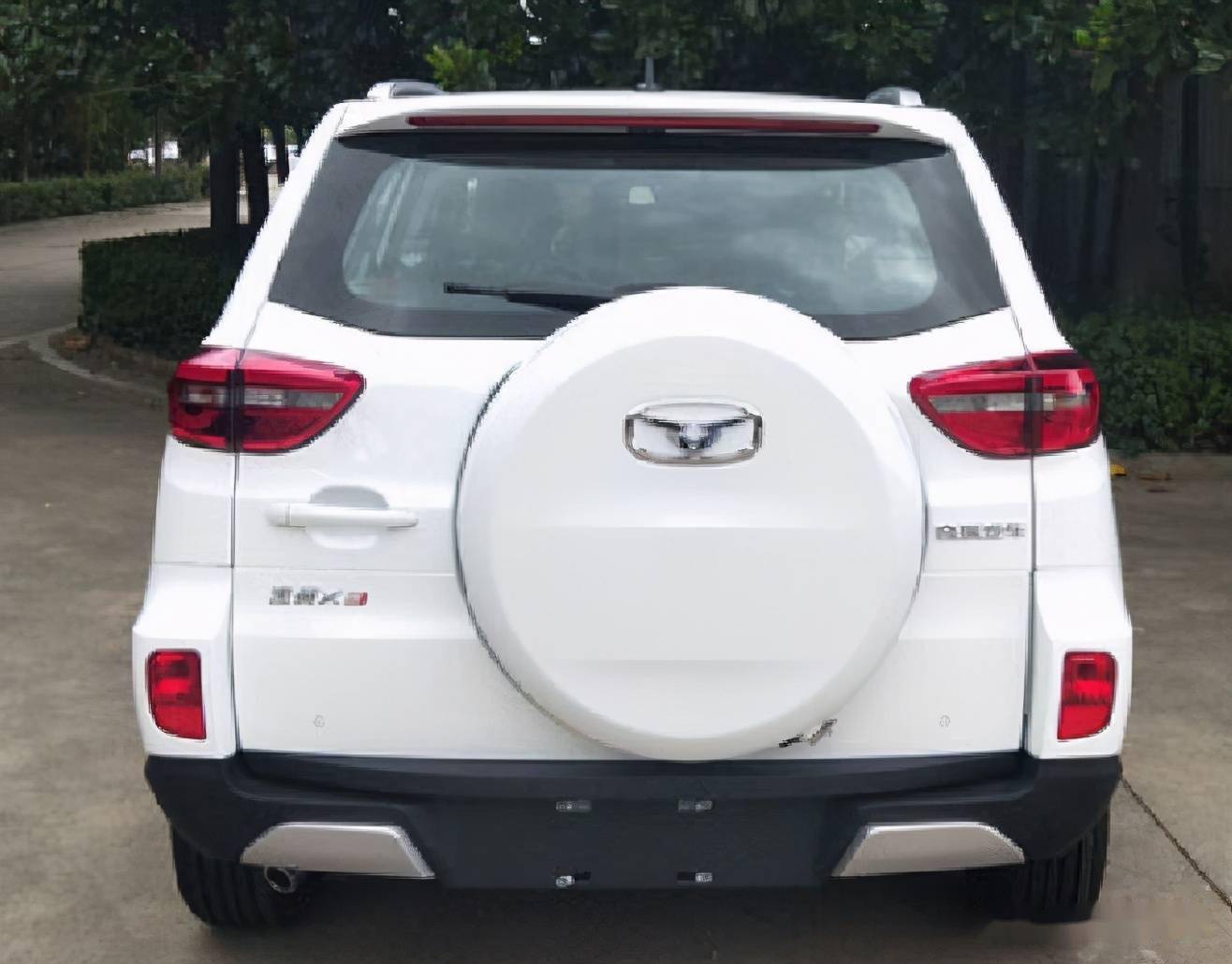 5t,新款宜宾凯翼x3实车无伪装谍照首拍,性价比为主_搜狐汽车_搜狐网