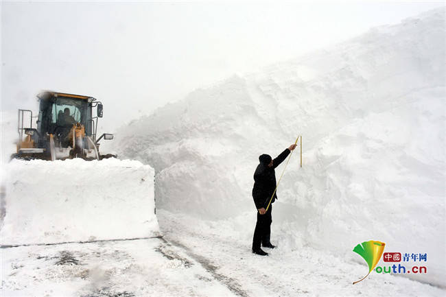 土耳其迎来大雪部分地区积雪厚达5米 深度