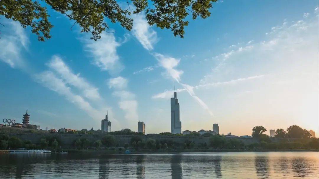 南京gdp破两亿_南京各区gdp(2)