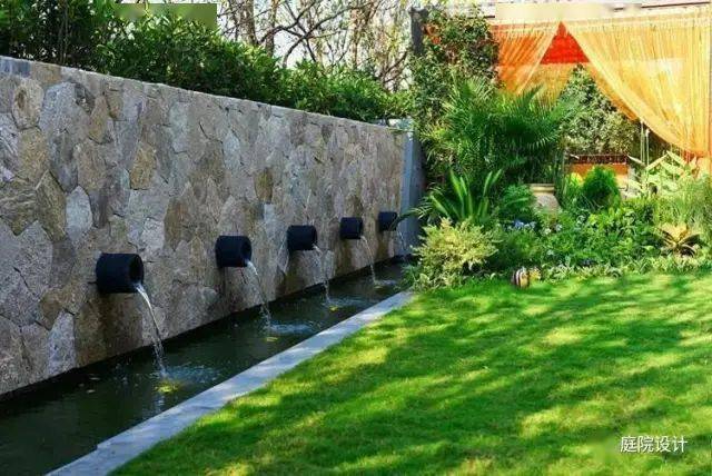 做一面水景墙它会成为花园里最灵动的景观