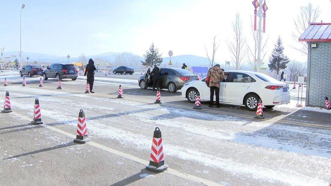 乌马河人口_伊春乌马河歌厅小姐图(2)