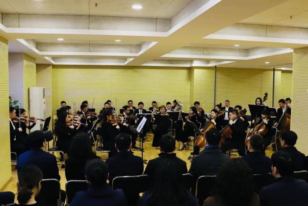 湖南省演艺集团党委书记,董事长吴友云,党委委员,副总经理刘睿懿,党委