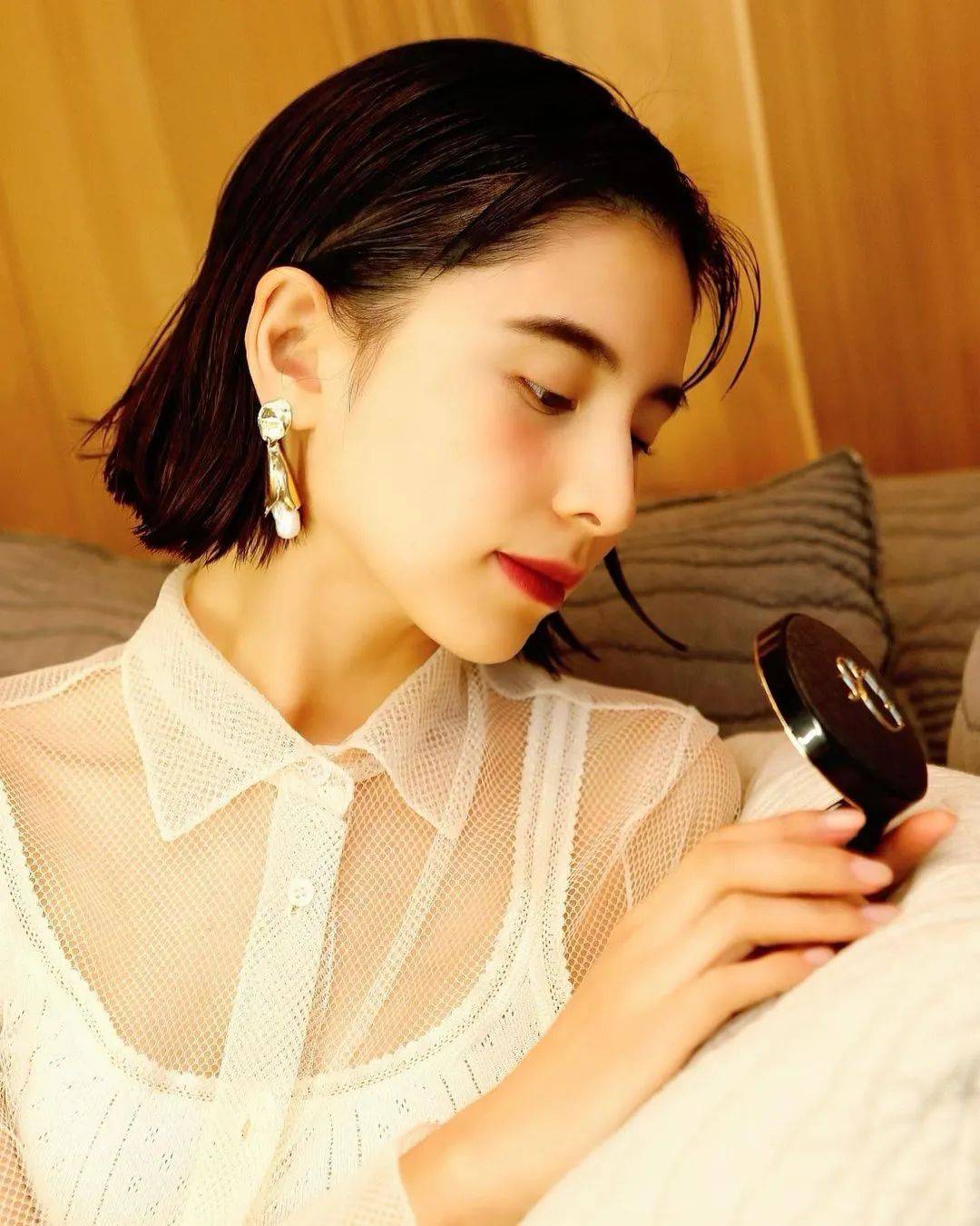 日本已婚女艺人因涉嫌猥亵女生遭起诉被害者患上重度心理障碍真相是