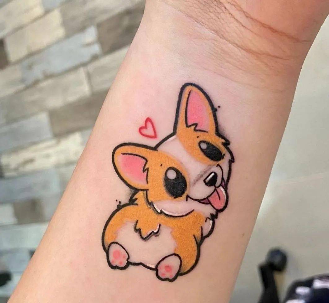 可可爱爱的短腿小柯基纹身