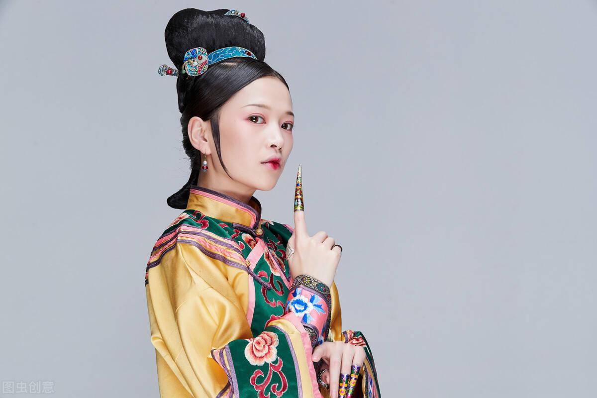 清朝皇帝有多少妃子这些妃子的等级是怎么划分的