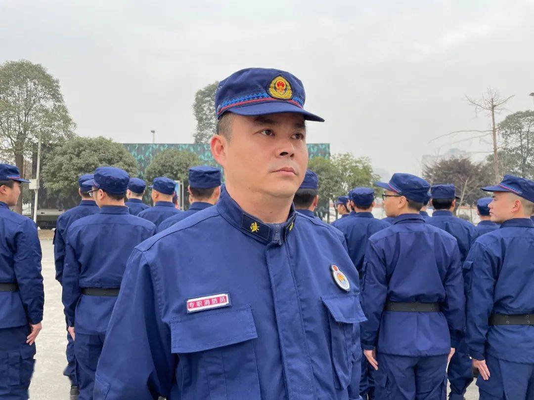 烈火英雄诞生记