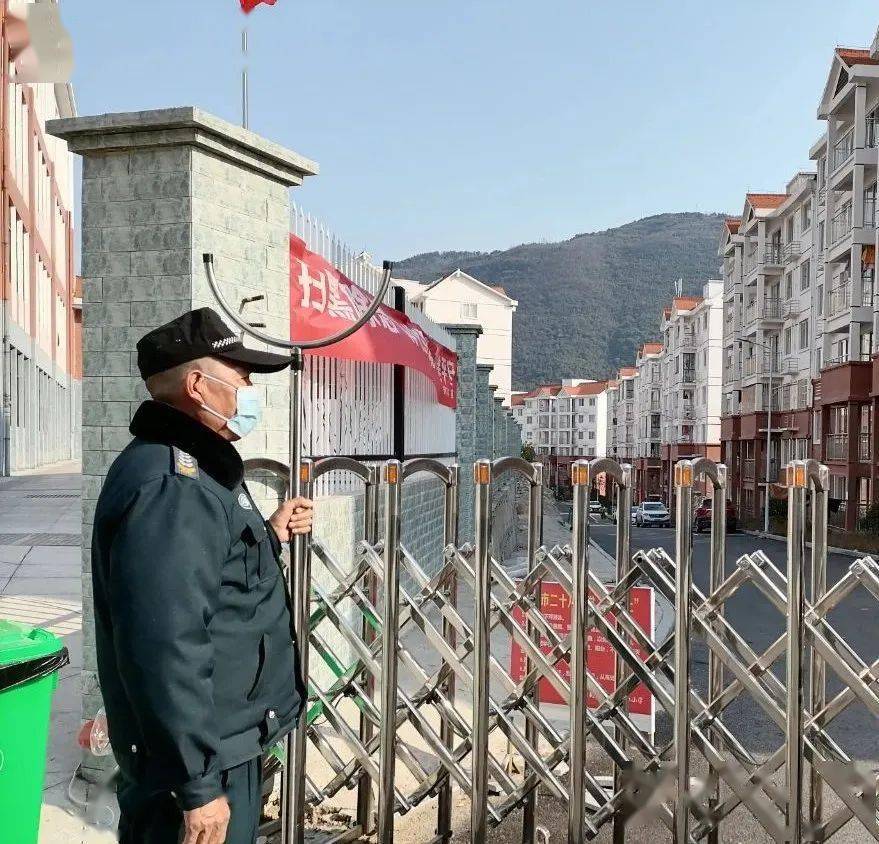 铜仁人口有多少2021_铜仁有什么烟(2)