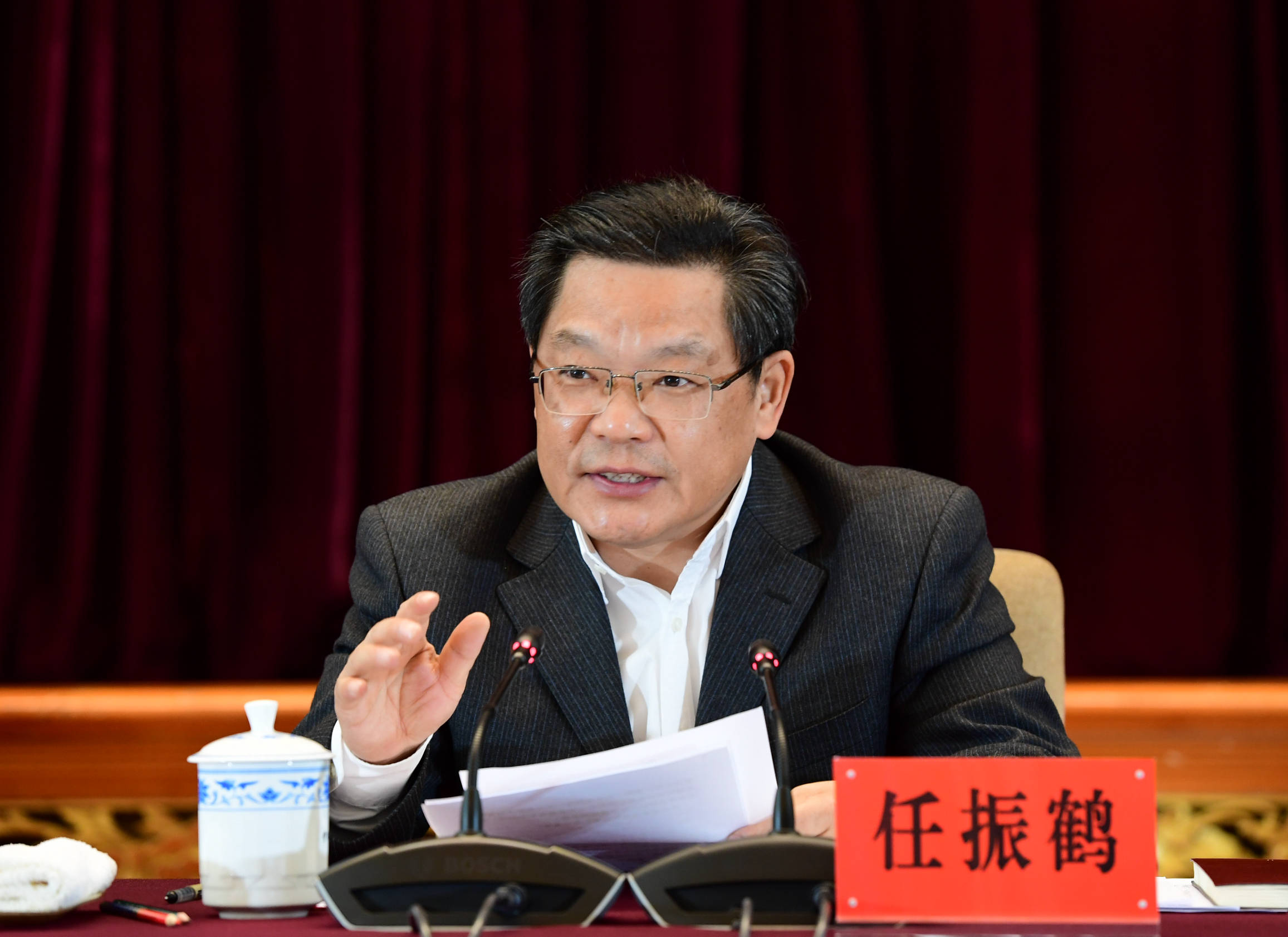 全省疫情防控工作电视电话会议召开