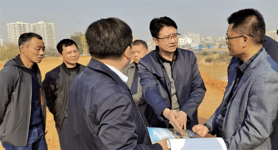 黎家迎在调研城建重点项目时强调全力支持和服务保障项目建设 奋力