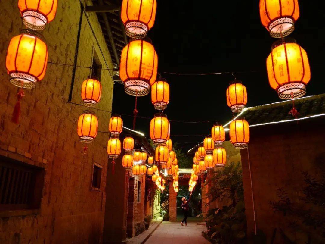 美丽乡村丨惊艳玉林新晋的夜景村就在这了