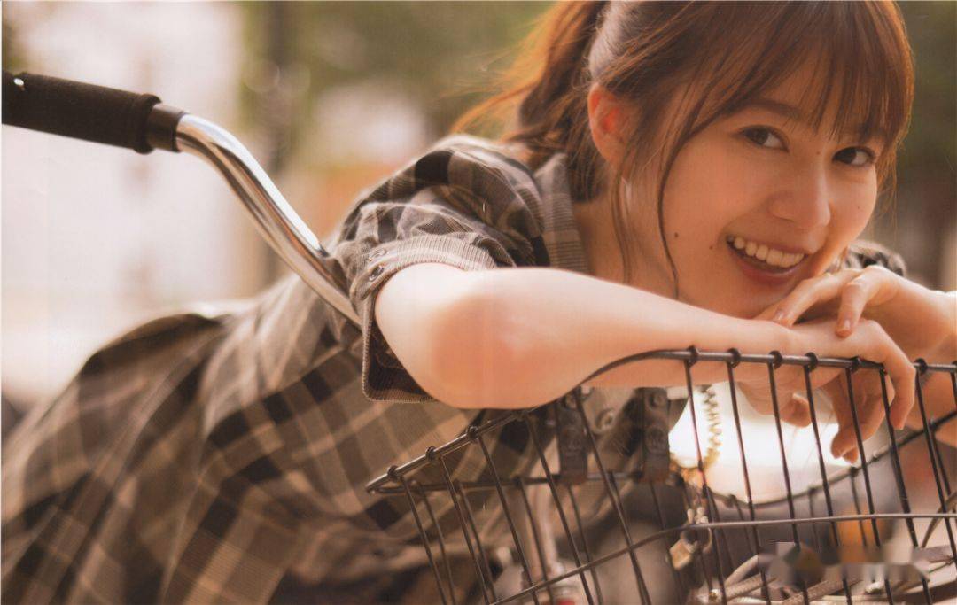 写真集丨生田绘梨花新生代写真女王