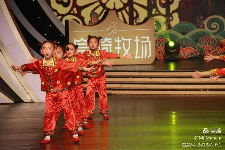 世宙中学小学部梦娃舞蹈参演内蒙古广播电视台少儿频道草原娃赞家乡
