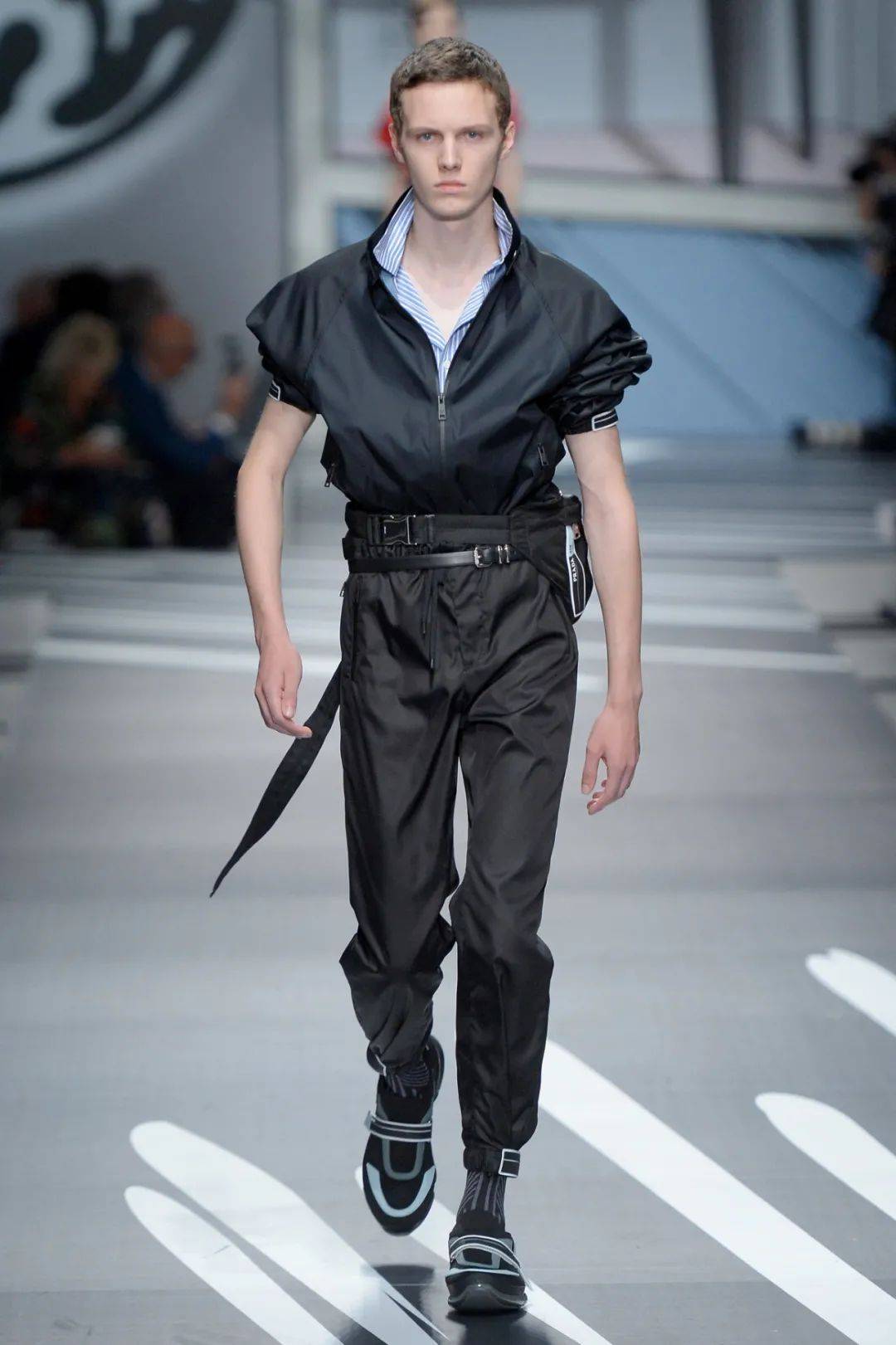 prada 2021 秋冬男装系列 : 关于触感与情绪的诠释