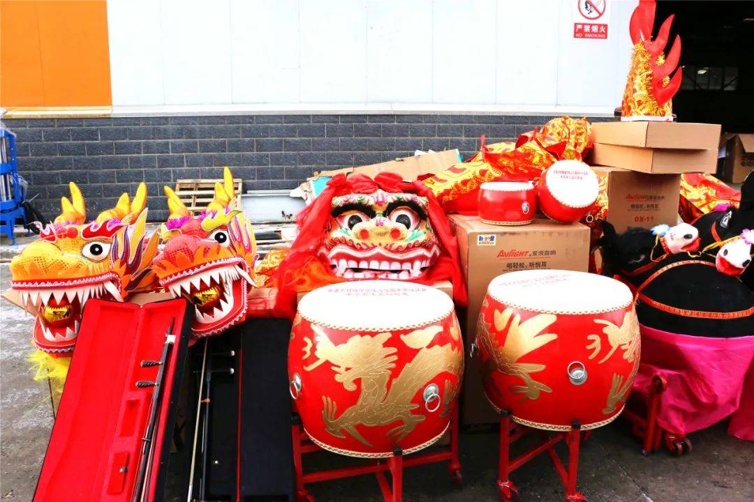 我市贫困村再添文化设备器材