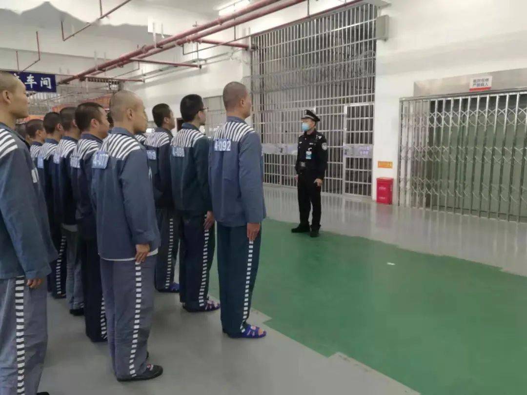 温圳监狱车间图片图片