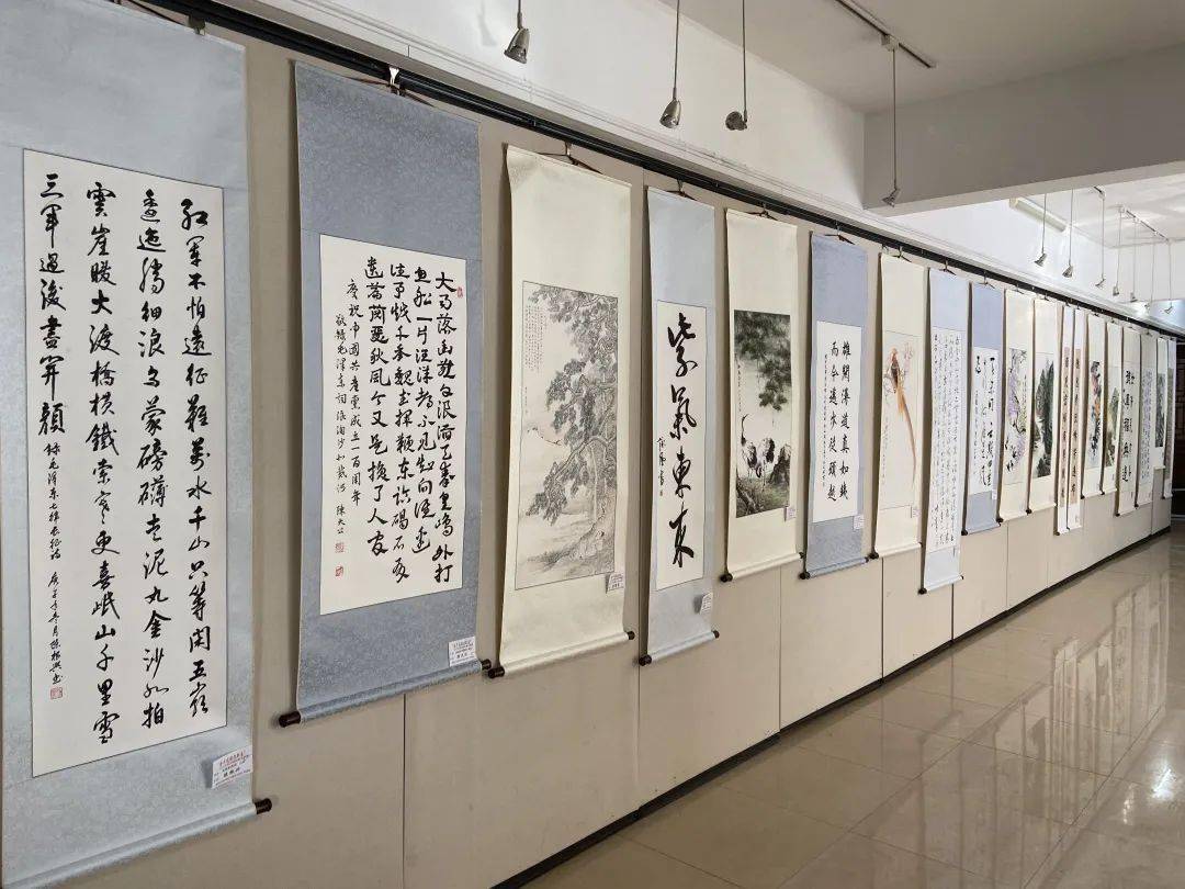 金牛送福迎新春2021年新涇鎮迎春書畫展開展啦快來看看吧