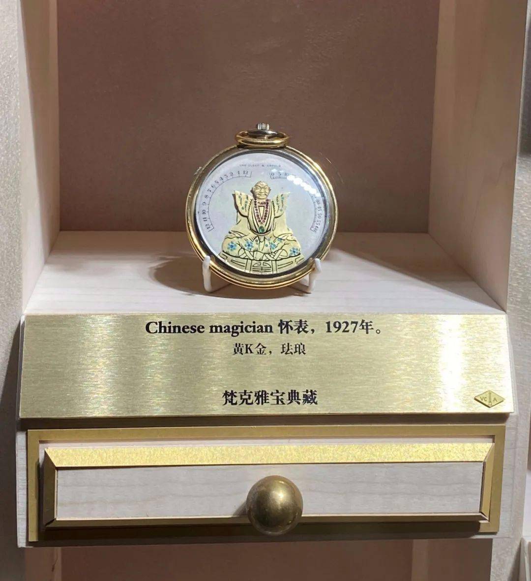 Ů�׸��и���,����ű�Ůʿ������ӹ����״�����,���а��ٿ��ӿ�...