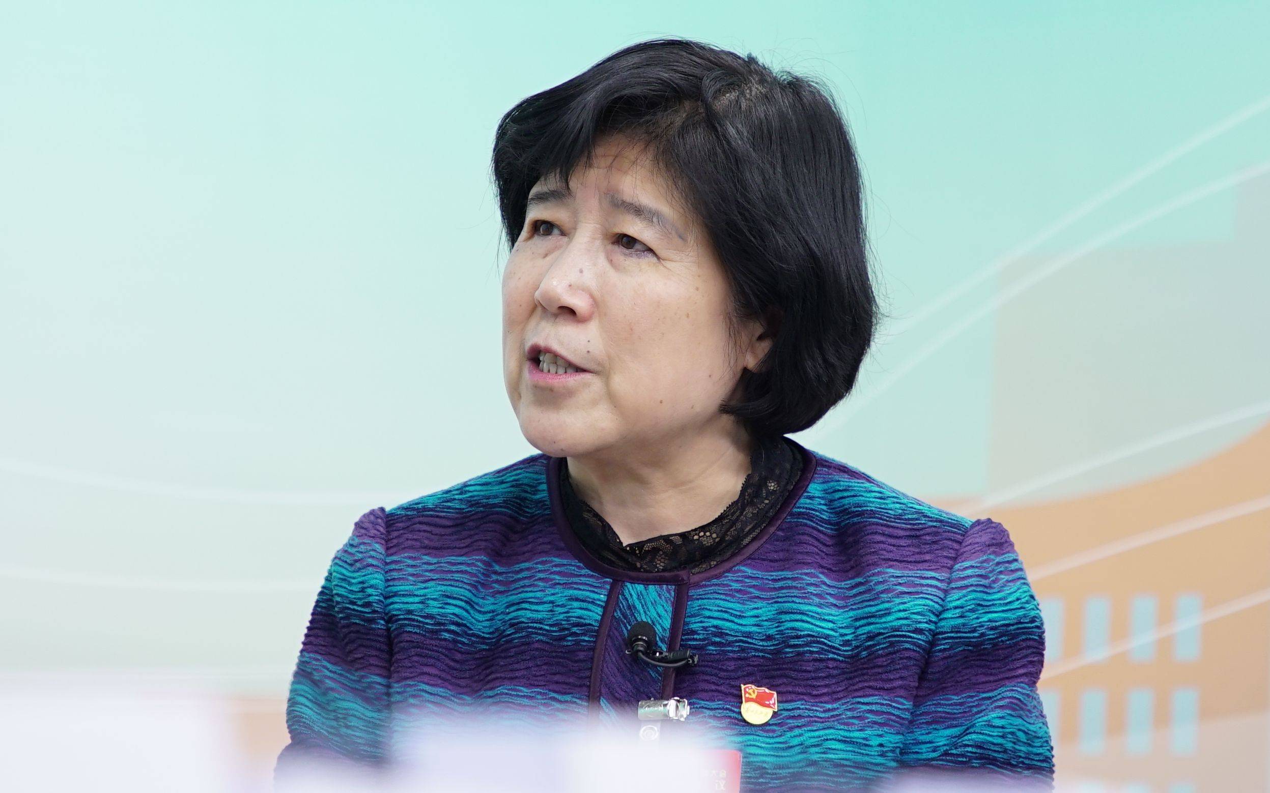 市人大代表马辛抑郁症低龄化是伪命题但背后有真问题