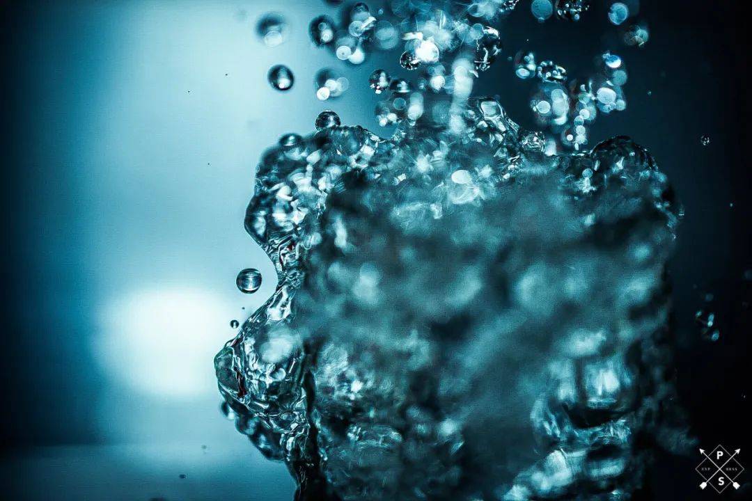 日本一网友沉迷水摄影冷色调照片意境满满让你不禁沉迷