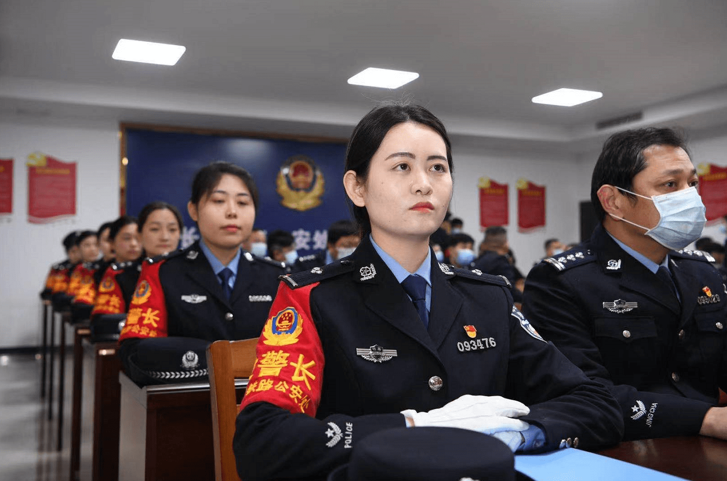 战力和颜值一样高长沙乘警高铁女子分队亮相队长是名95后她们能做的事