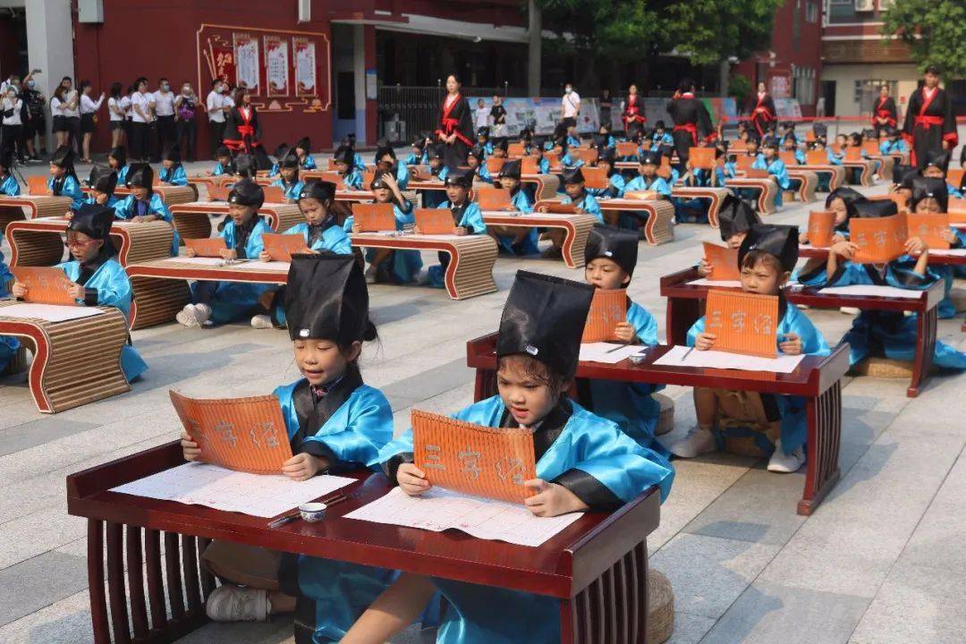 学位告急明珠中英文学校还剩多少学位您知道吗