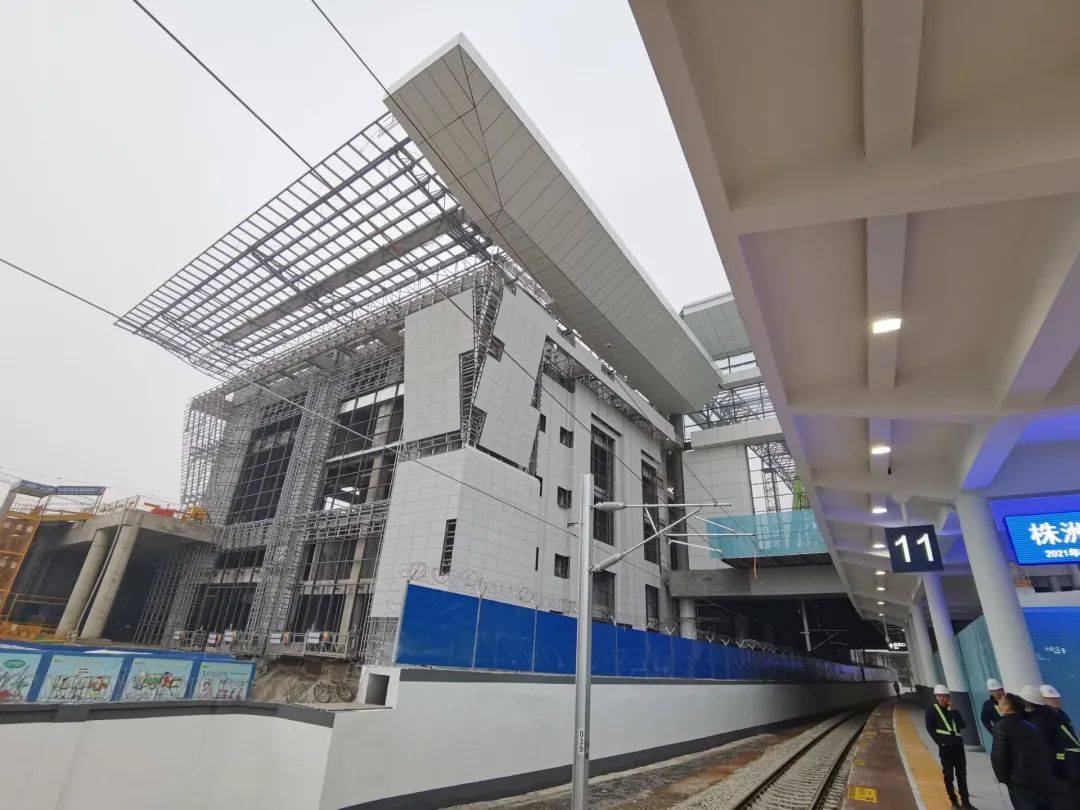完成后,会给株洲市民带来一个很大的惊喜,就类似于株洲西高铁站一样