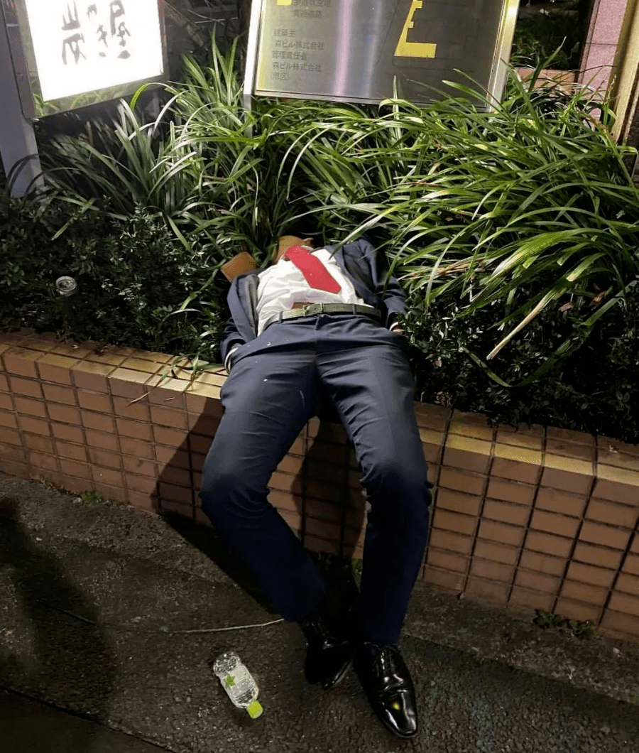 英国举办宿醉照片大赛实在没眼看