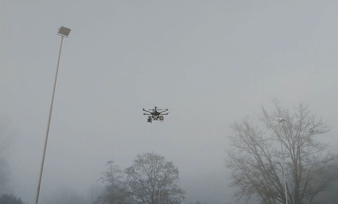 苏黎世联邦理工无人机可勘测火源,钻井,探路,写字!