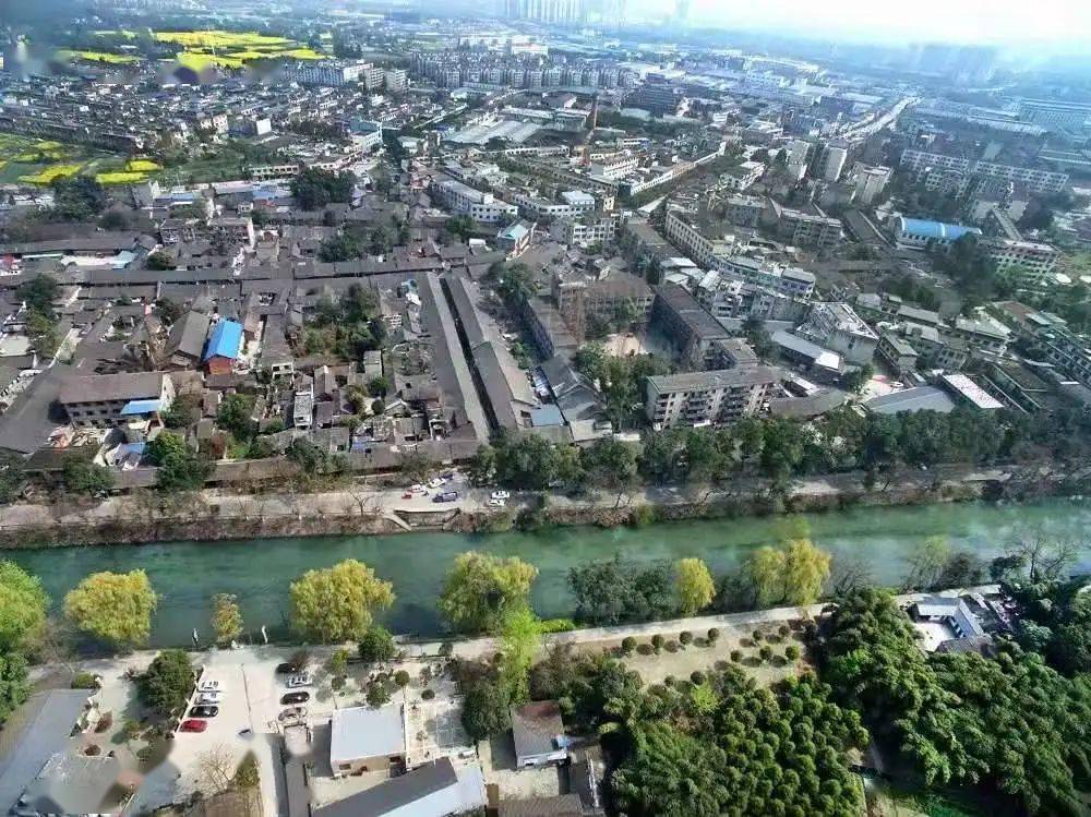 双流"古八景"为更美好的2021祈福到应天寺点燃一支香火去牧马山聆听