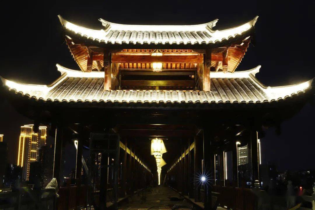 惊艳连江含光人行桥璀璨夜景抢先看