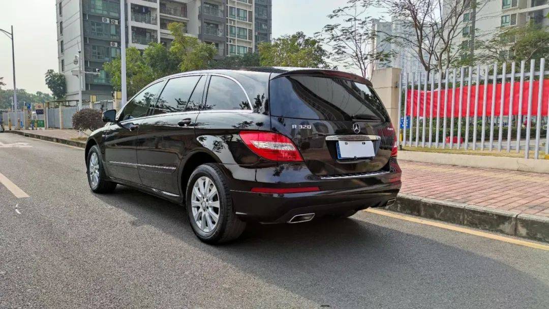 奔驰61 r320