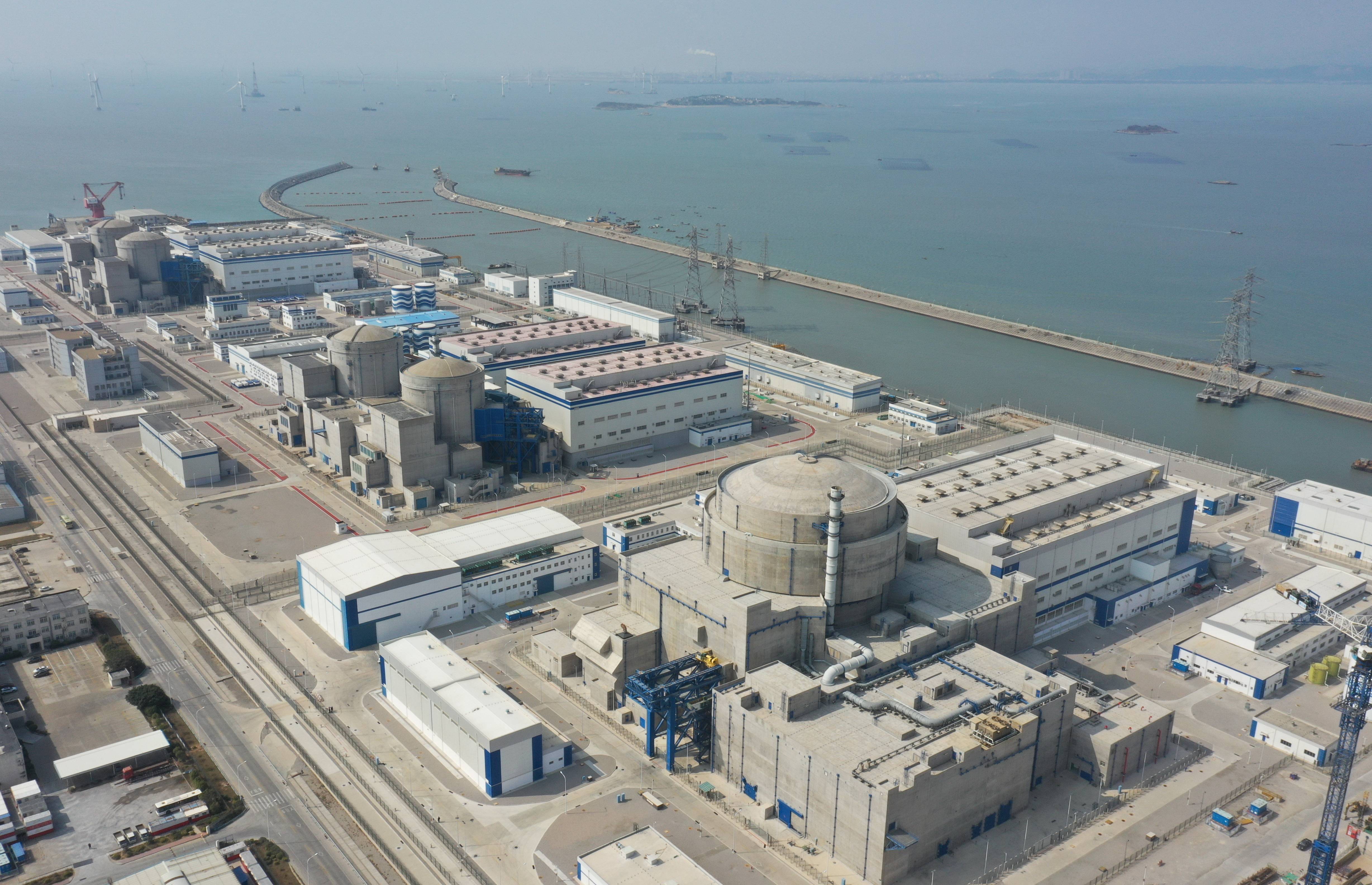 1月27日拍摄的中核集团福清核电有限公司核电机组外景(无人机照片)