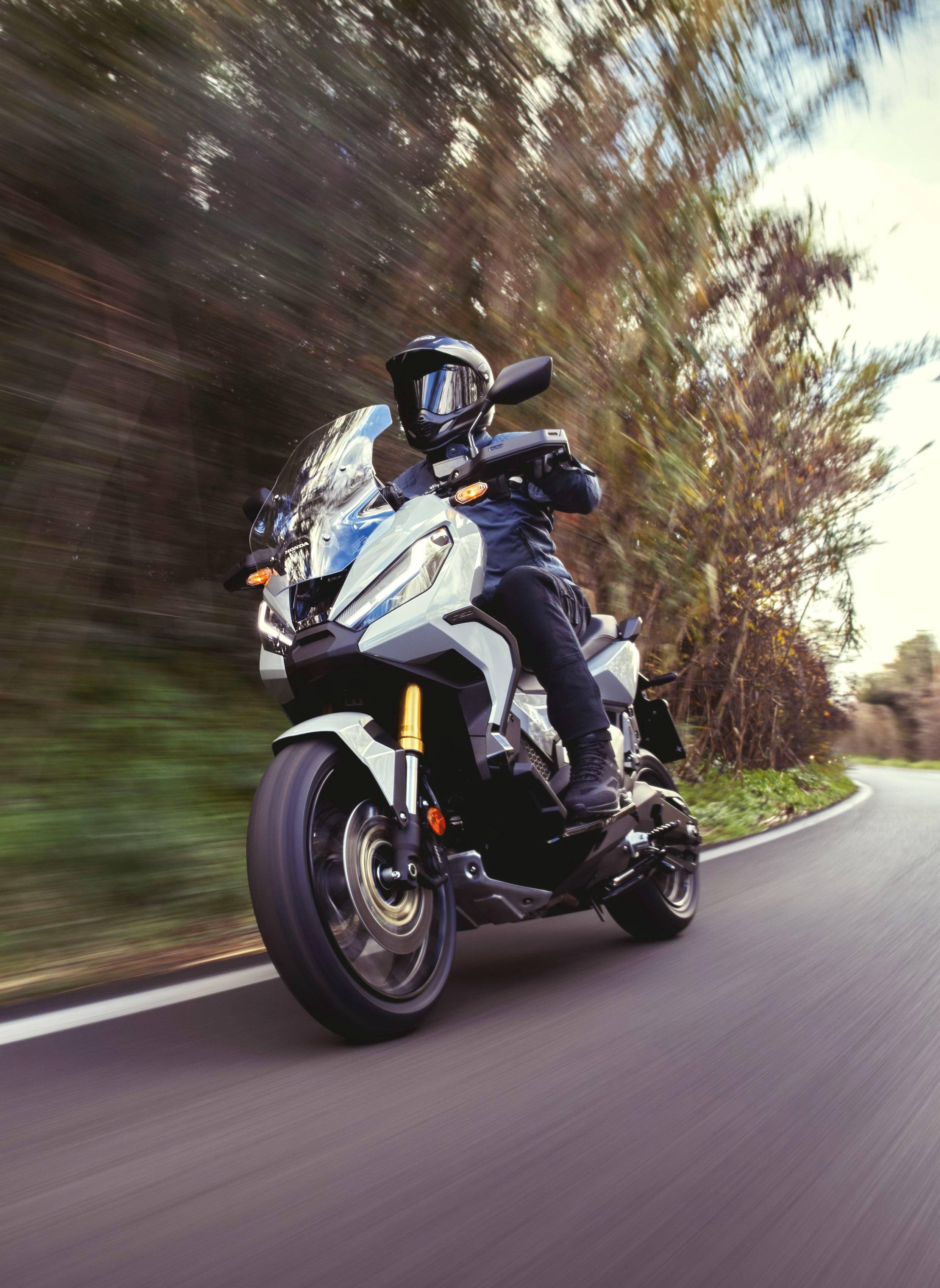 honda 新一代 x-adv:户外特写_搜狐汽车_搜狐网