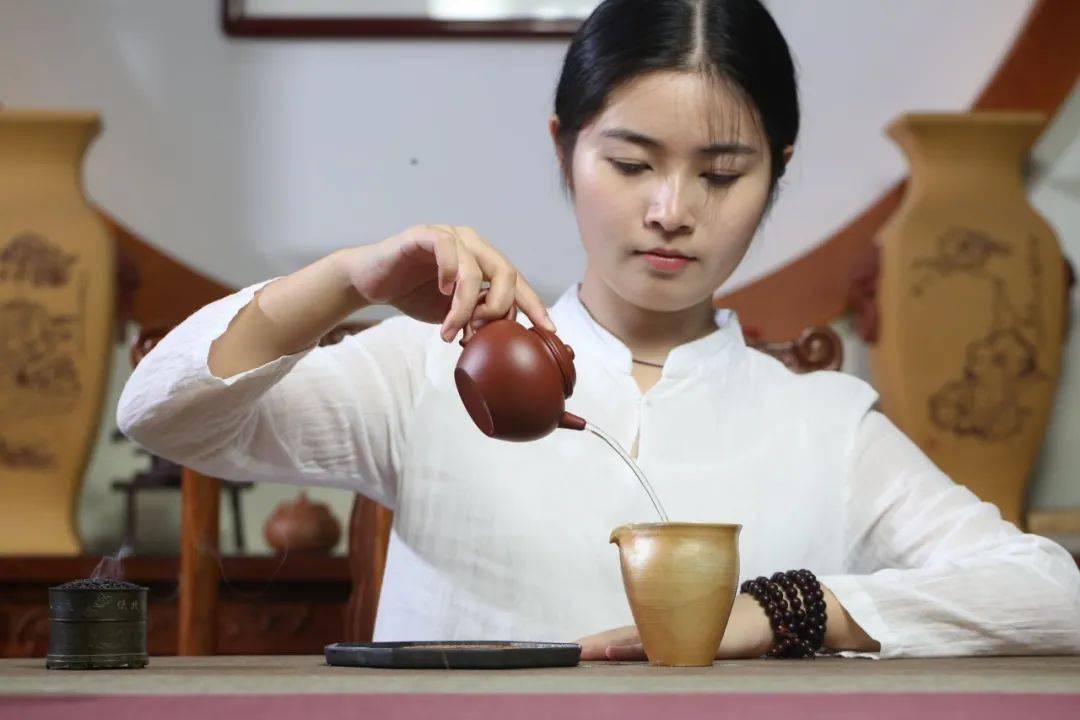 喝茶的女人不会老,喝茶的女人不一般!同意请转走