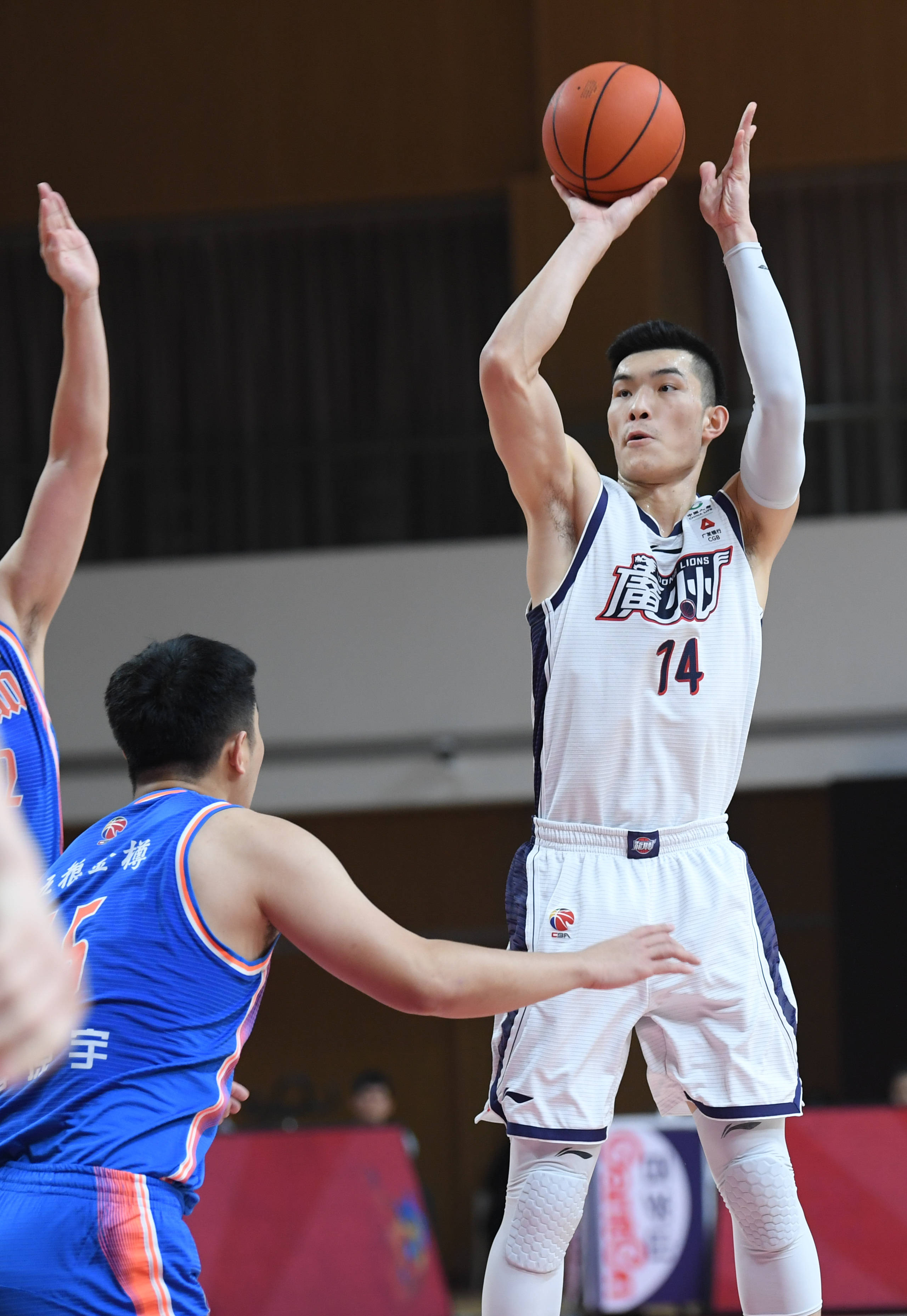 篮球——cba第二阶段:时代中国广州对阵四川五粮金樽