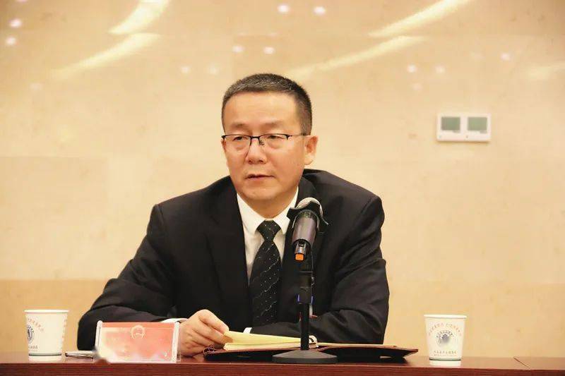 牛益民参加县十八届人民代表大会第五次会议洪水社管委代表团讨论