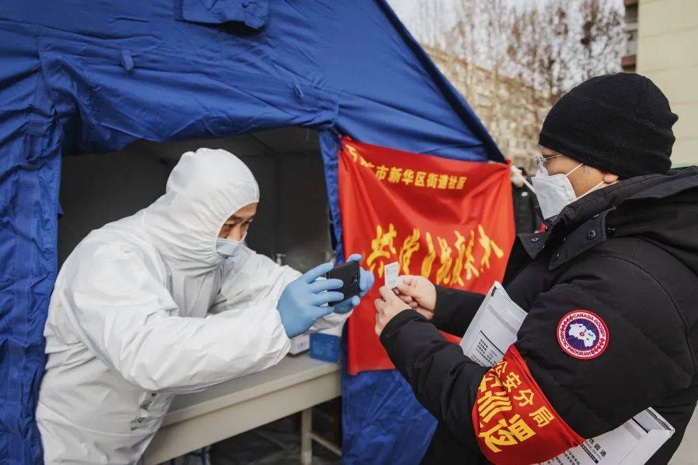 致敬新时代最可爱的人石家庄抗疫摄影作品赏析