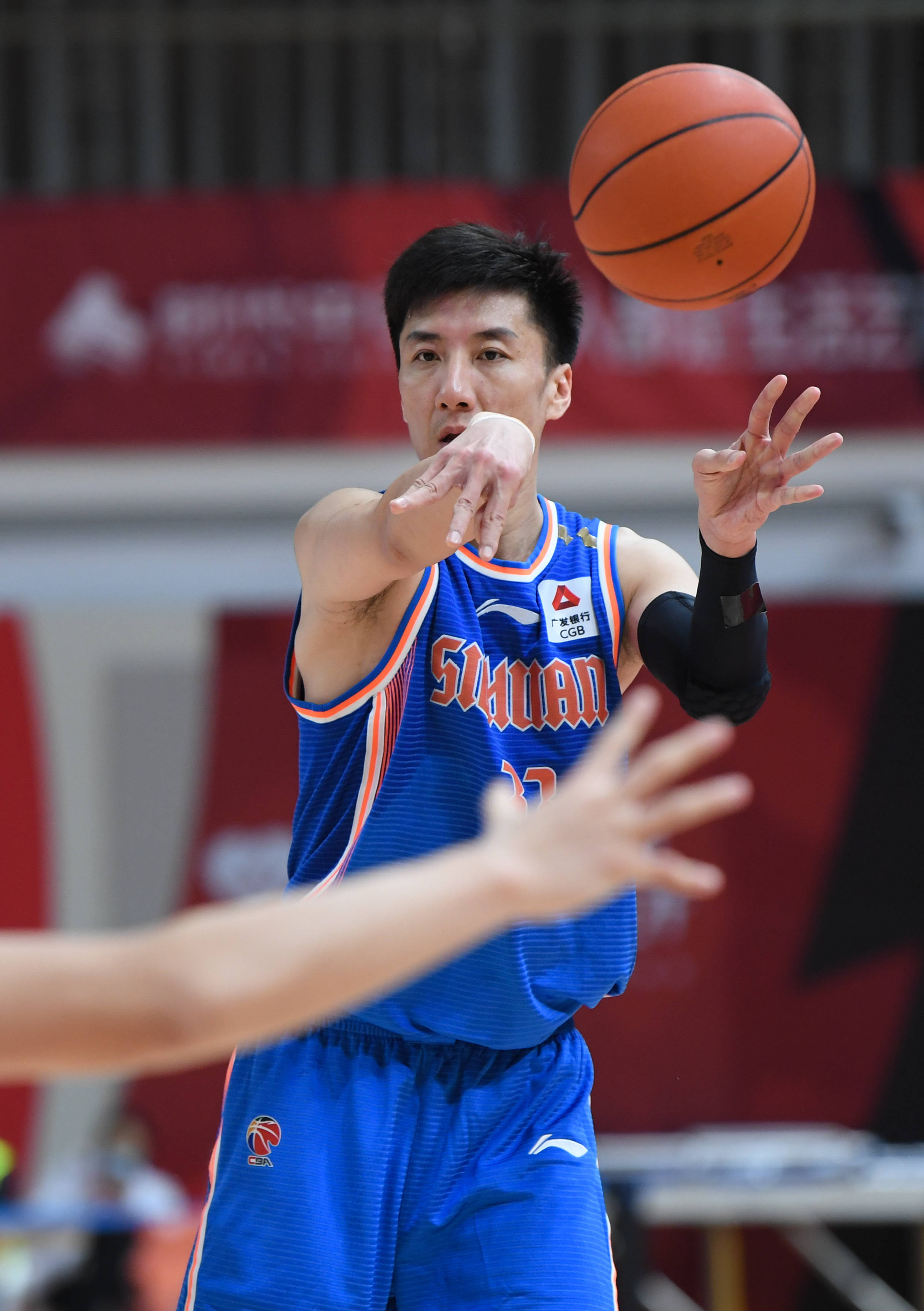 篮球——cba第二阶段:四川五粮金樽胜时代中国广州
