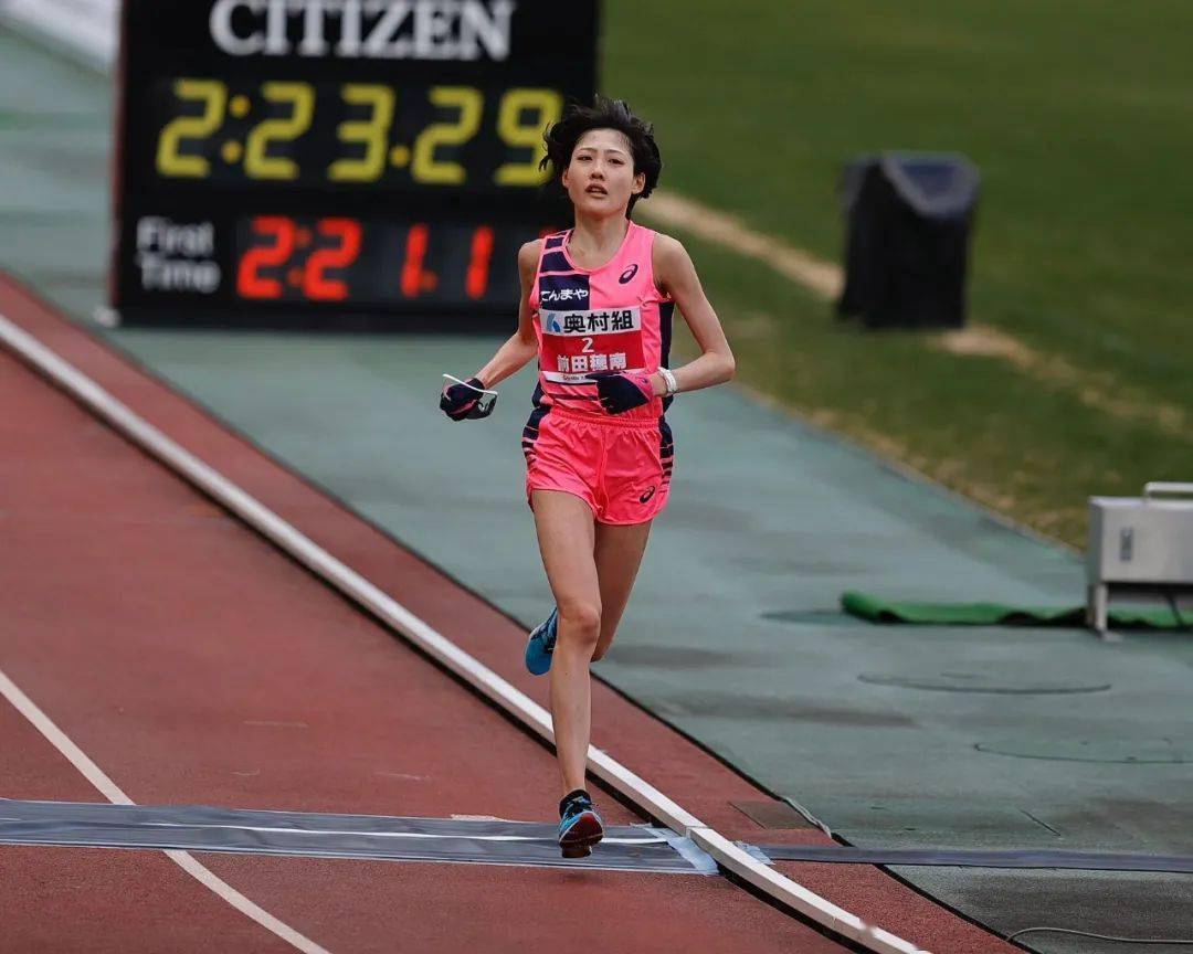 穿什么跑 | puma又玩起新的中底材料,这次注入了氮气和碳板