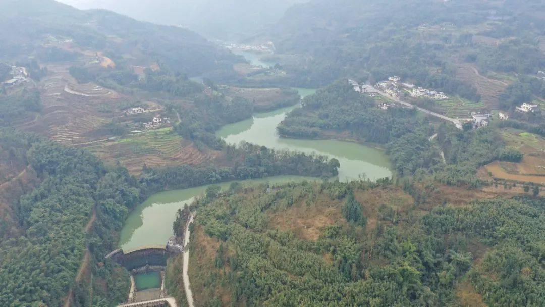 东风水库和万丰岩水库通过"十三五"脱贫攻坚水利扶贫建设项资金兴文县