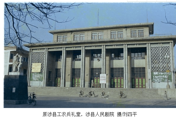 人民剧院 4ca4c8567b624a629faa9cc93bf845d4.png