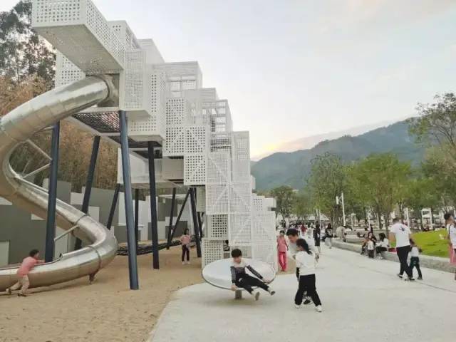 省内自驾游抢购河源春沐源小镇棕榈树酒店豪华房含双早无限次浸泡棕榈